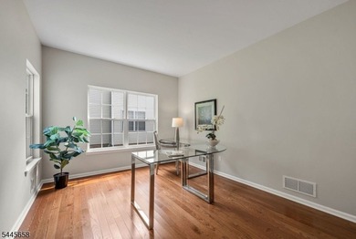 Introducing a very special luxury property where everything is - photo 22