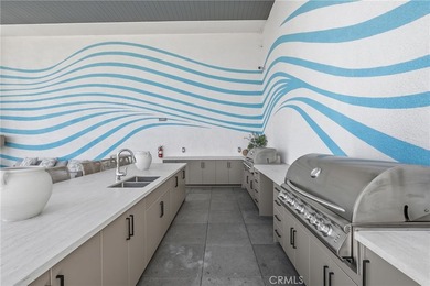 Enjoy an elevated coastal lifestyle in this modern - photo 22