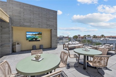 Enjoy an elevated coastal lifestyle in this modern - photo 23
