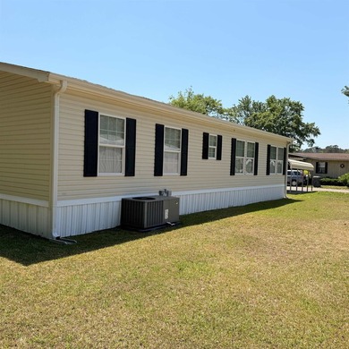 Welcome to Paradise! This beautiful 2013 Destiny home is in - photo 9