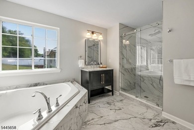 Introducing a very special luxury property where everything is - photo 35