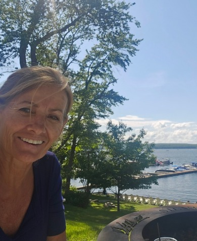 Linda Hanf with Lake Homes Realty, LLC in PA advertising on LakeHouse.com