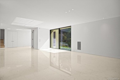 Welcome to this stunning fully renovated contemporary residence - photo 6