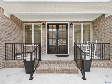 Live the Lake Guntersville lifestyle at 108 Lake Creek Drive! - photo 4
