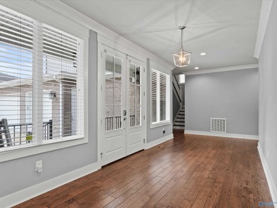 Live the Lake Guntersville lifestyle at 108 Lake Creek Drive! - photo 6