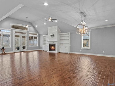 Live the Lake Guntersville lifestyle at 108 Lake Creek Drive! - photo 7