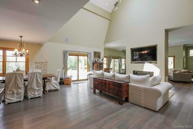 Bridgehampton Gambrel with Private Pickel & Padel Court The - photo 11
