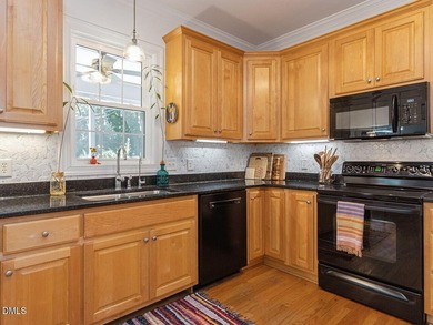 Welcome to this beautifully maintained 4-bedroom, 2.5-bath home - photo 11