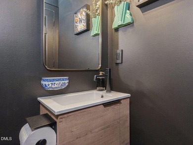 Welcome to this beautifully maintained 4-bedroom, 2.5-bath home - photo 14