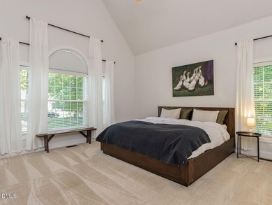 Welcome to this beautifully maintained 4-bedroom, 2.5-bath home - photo 15