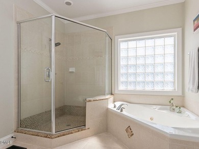 Welcome to this beautifully maintained 4-bedroom, 2.5-bath home - photo 19