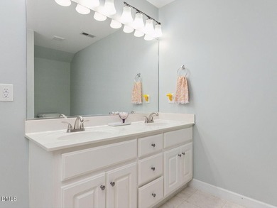 Welcome to this beautifully maintained 4-bedroom, 2.5-bath home - photo 24