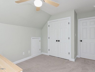 Welcome to this beautifully maintained 4-bedroom, 2.5-bath home - photo 29