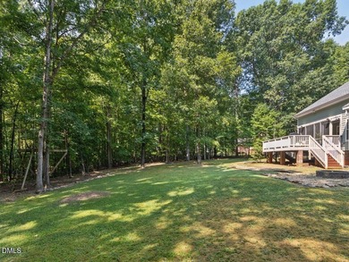 Welcome to this beautifully maintained 4-bedroom, 2.5-bath home - photo 36