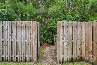 Welcome home to the very model home that greets this entire - photo 44
