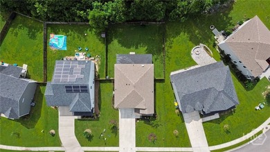 Welcome home to the very model home that greets this entire - photo 49