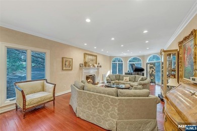 Custom-Built Stone & Masonry Stucco Tudor Manor, set on a prime - photo 6