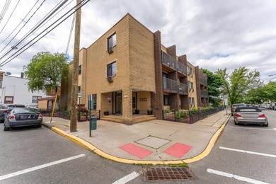 Welcome to Woodcliff section of North Bergen... This 1 bedroom - photo 1