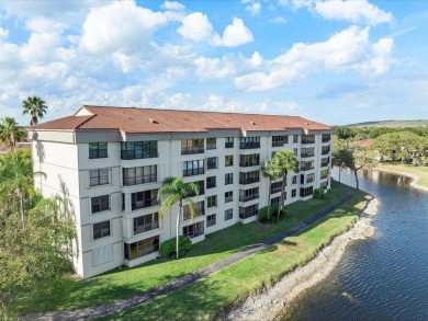 Lake Condo For Sale in Coconut Creek, Florida