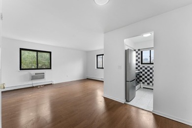 Welcome to Woodcliff section of North Bergen... This 1 bedroom - photo 3