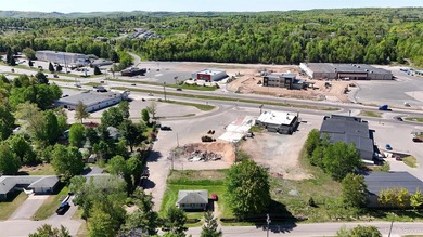 Prime Commercial Opportunity! Over Two Acres of High-Visibility - photo 4