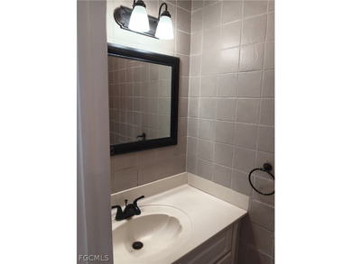 Enjoy pristine canal views from this beautifully situated - photo 6