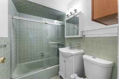 Welcome to Woodcliff section of North Bergen... This 1 bedroom - photo 6