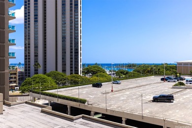 Situated at the gateway between Ala Moana and Waikiki, Ala Moana - photo 3
