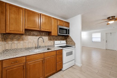 Exceptional opportunity to own a versatile residence in the - photo 11