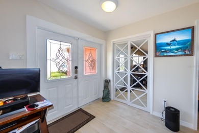 PRICE REDUCED! COMPLETELY REMODELED AND UPDATED 3/2/2 SAILBOAT - photo 4
