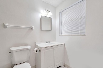 Exceptional opportunity to own a versatile residence in the - photo 14