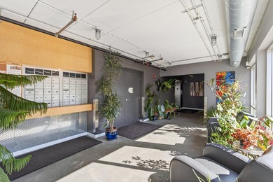 One-of-a-kind urban living in this exceptional two-story - photo 28