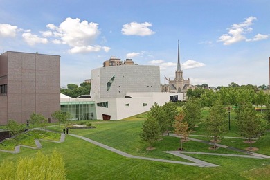 One-of-a-kind urban living in this exceptional two-story - photo 40