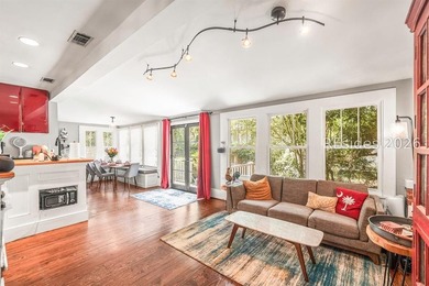 Charming 1940s ranch full of character, featuring spacious front - photo 8