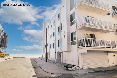 Coastal Living at Its Best! Experience the charm of beachside - photo 2