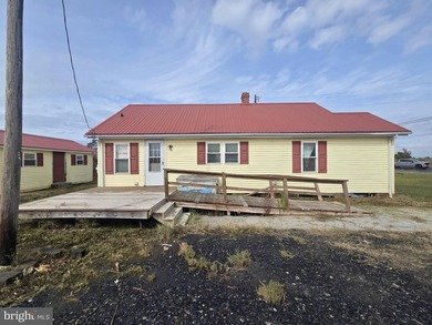 Affordable 3-bedroom, 1-bath home situated on 13+ acres across - photo 4