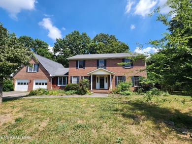 Fort Loudoun Lake Home Sale Pending in Knoxville Tennessee