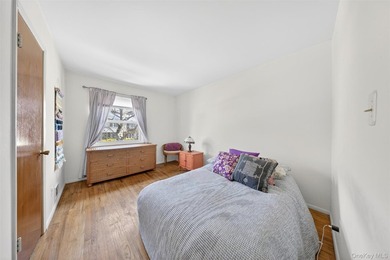 Large Semi-Detached 2 Family House In The Heart Of Bayside - photo 13