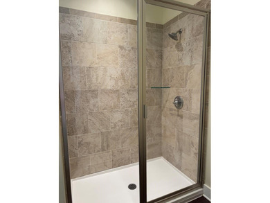 Like-new brick home in Reflections on the Lake Subdivision - photo 23