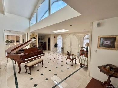 Sprawling Contemporary over 5,000 sf on a lot over 1 acre in - photo 3