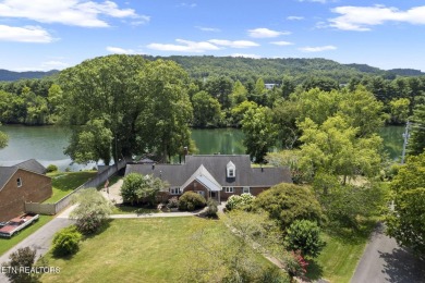 Lake Home For Sale in Clinton, Tennessee
