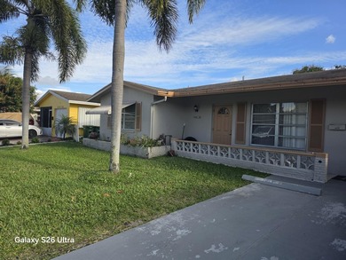 Beautiful 2/2 in Tamarac. Step inside to find an inviting open - photo 1