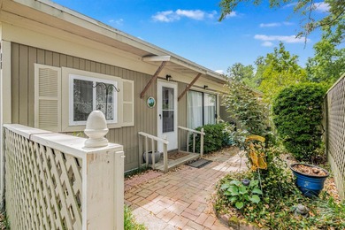 Beautifully maintained 2-bedroom, 1-bath condo located in the - photo 1