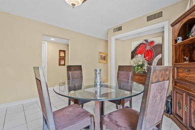 Beautifully maintained 2-bedroom, 1-bath condo located in the - photo 8