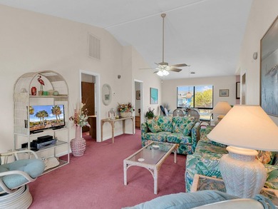 Queens Court Cottage #5 presents a unique and rare opportunity - photo 8