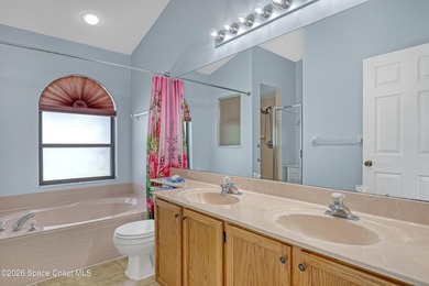 Welcome home! Don't miss this beautifully maintained, move-in - photo 17