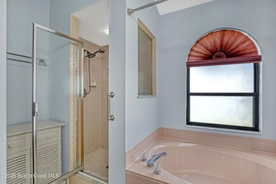 Welcome home! Don't miss this beautifully maintained, move-in - photo 18