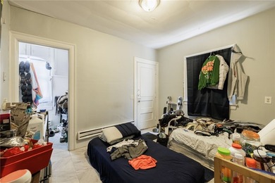 Fantastic investment or owner-occupant opportunity in the heart - photo 22