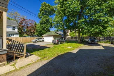 Fantastic investment or owner-occupant opportunity in the heart - photo 31