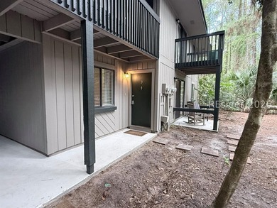This first-floor beautifully remodeled 2 bedroom, 2 full bath - photo 1